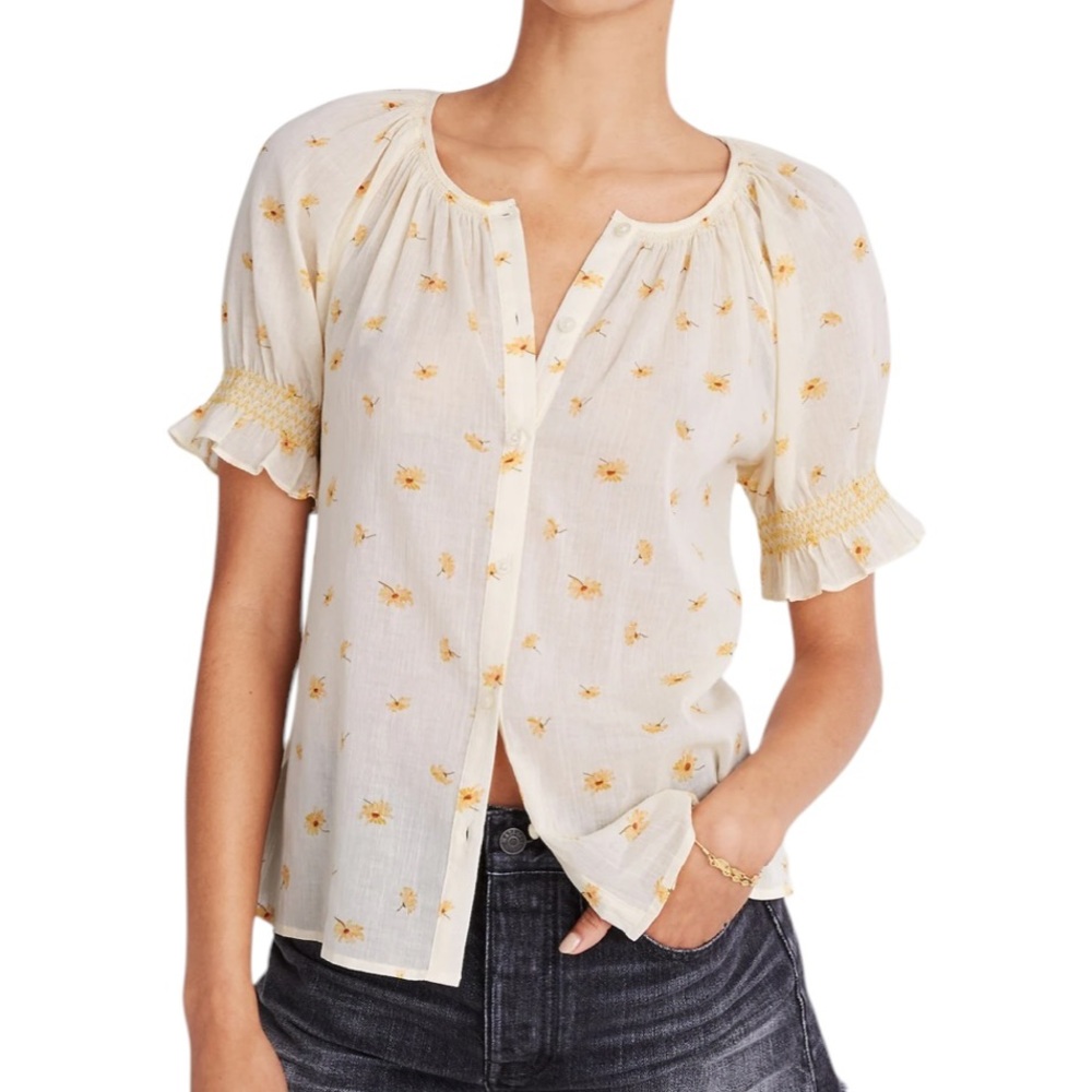 Madewell Smocked Button-Up Top in French Daisies - L